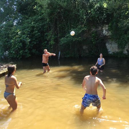 Gites Clodeguy No 2 Saint-Sylvestre-sur-Lot Bagian luar foto