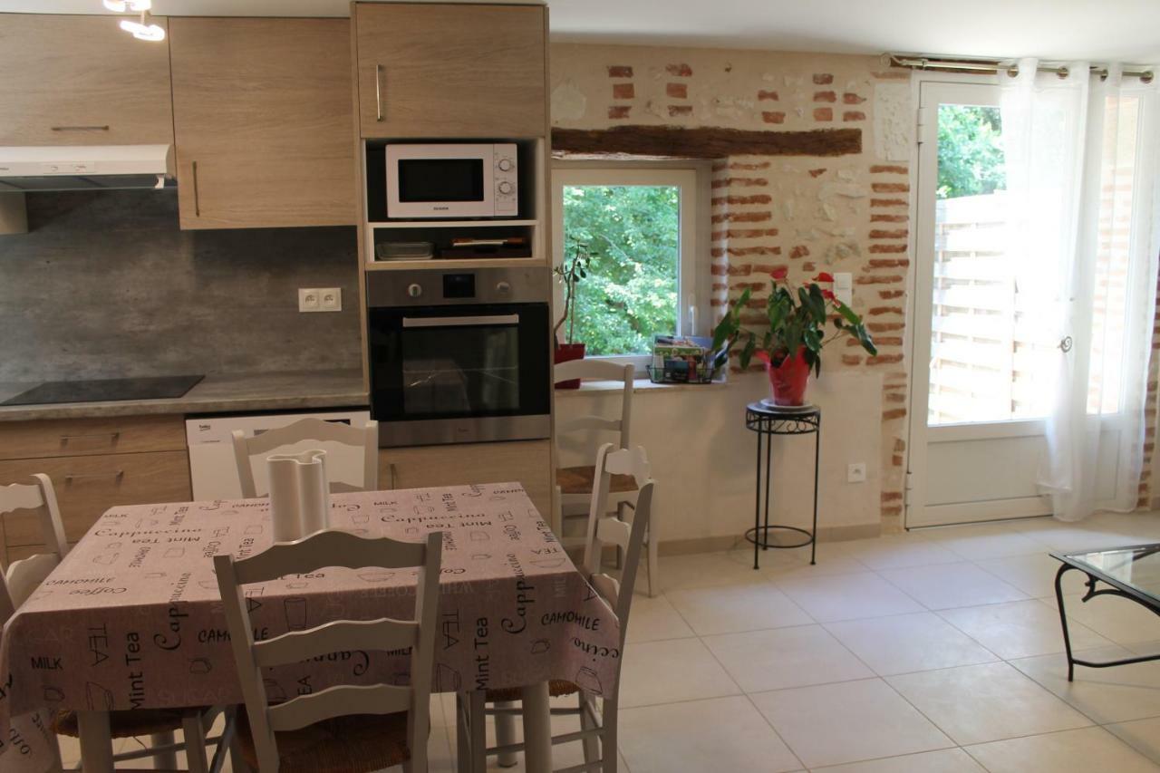 Gites Clodeguy No 2 Saint-Sylvestre-sur-Lot Bagian luar foto